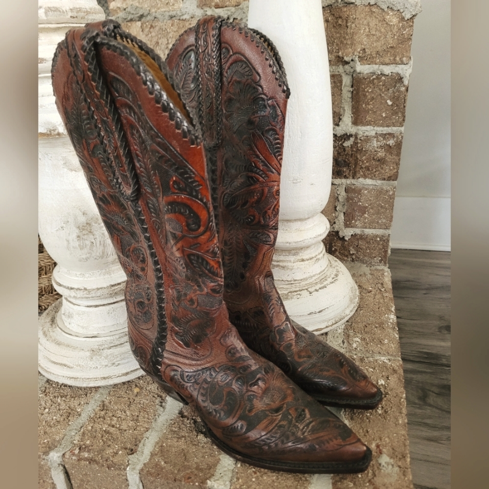 Larry Mahan tooled leather ladies boots size 6.5